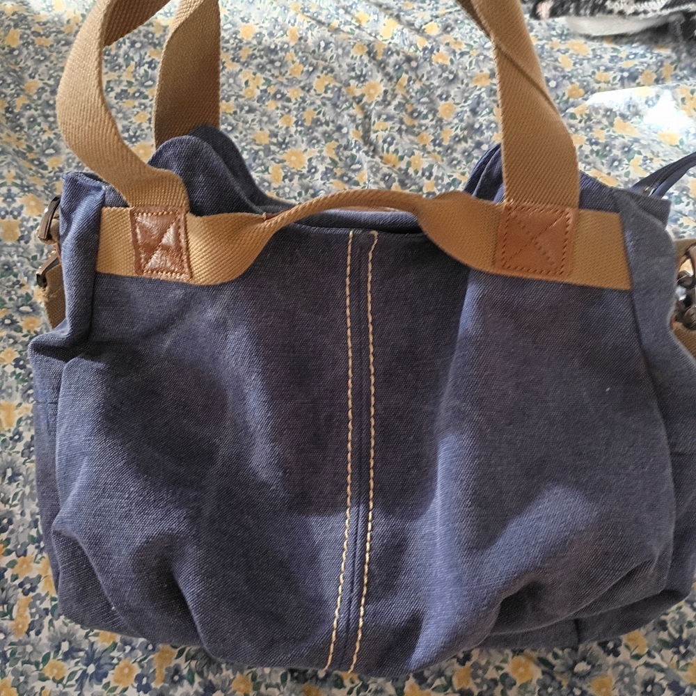 Bundle Of 6 Purses! - Picture 15 of 16